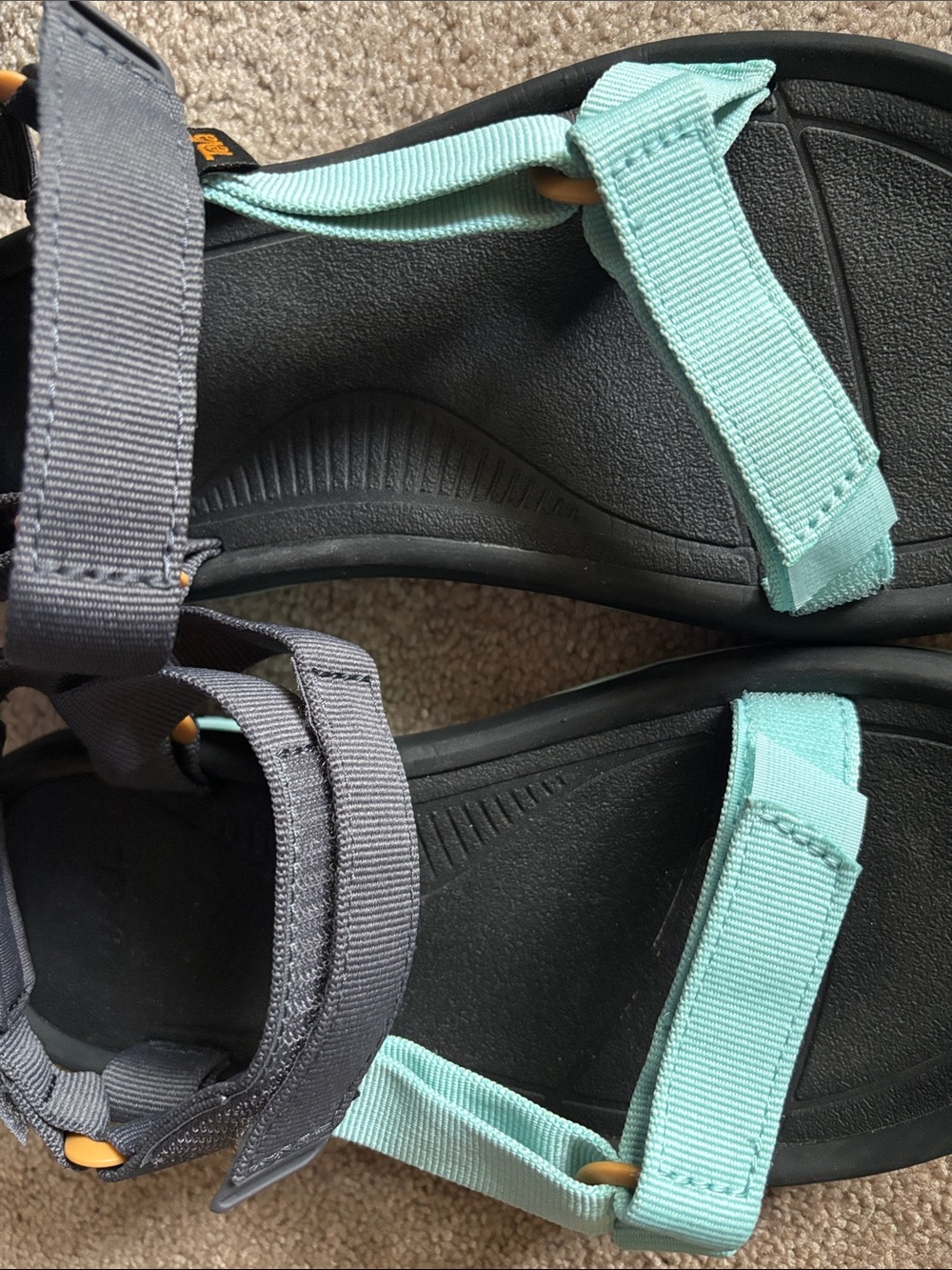 Teva hurricane sandals, 8 - Picture 6 of 7